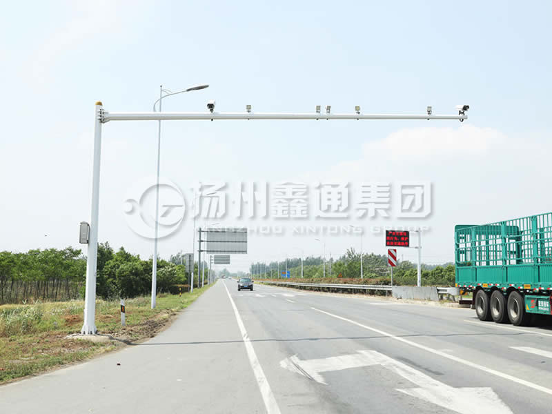 DJG-002，電子警察桿，闖紅燈抓拍桿