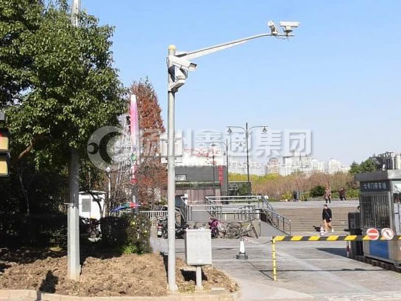 DJG-024，電子警察桿，治安監(jiān)控桿