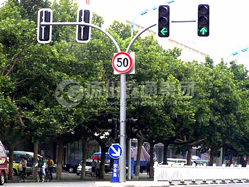 XHDG-038，雙挑彎臂信號燈桿