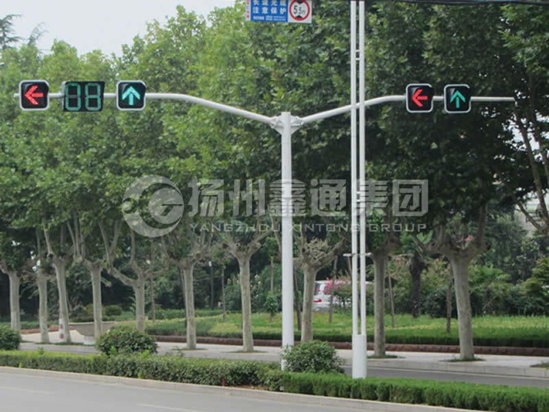 XHDG-041，Y型雙挑信號燈桿