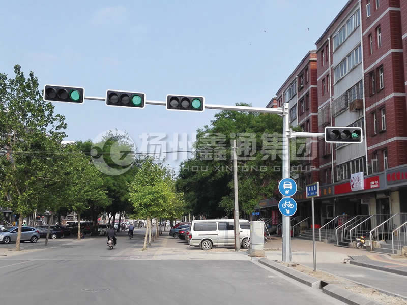 XHDG-043，八棱雙臂信號燈桿